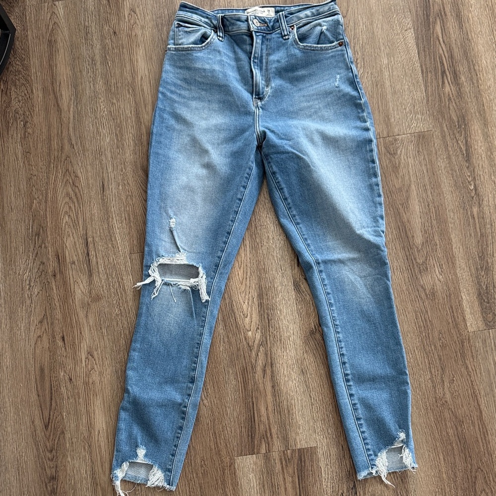 Abercrombie & Fitch Skinny Blue Distressed Women Jeans